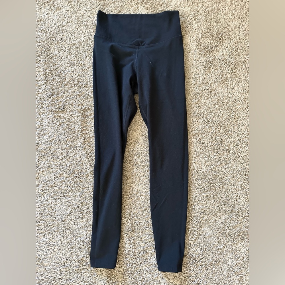 Old Navy workout leggings with hidden phone pocket